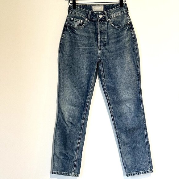NWOT Everlane The Curvy 90's Cheeky Straight Jean in Vintage Mid Blue  - Size 25 - Picture 2 of 9